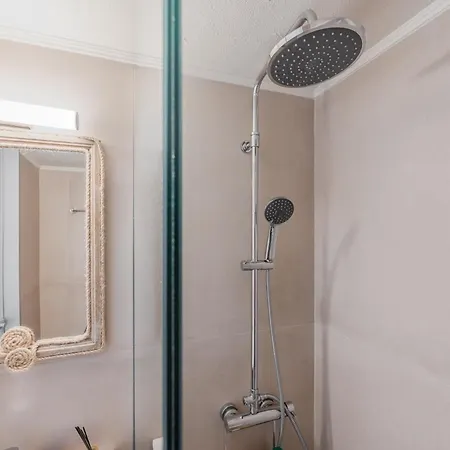 μελίτατα 16 *