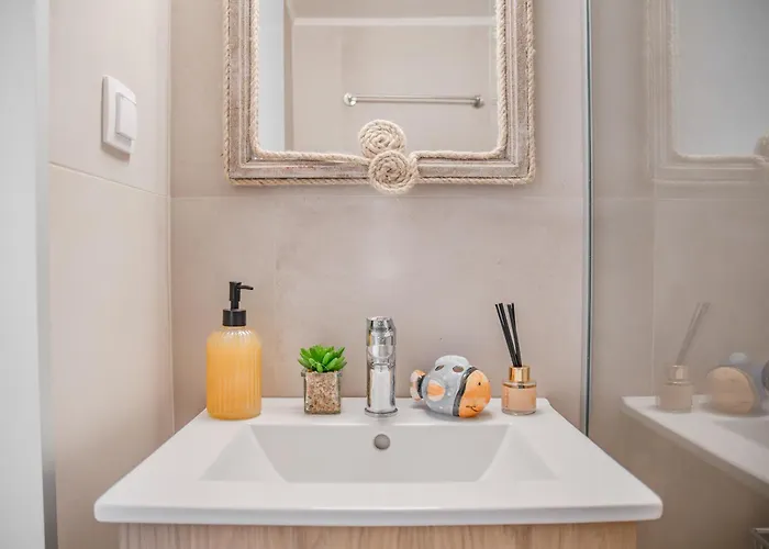 μελίτατα 16 *